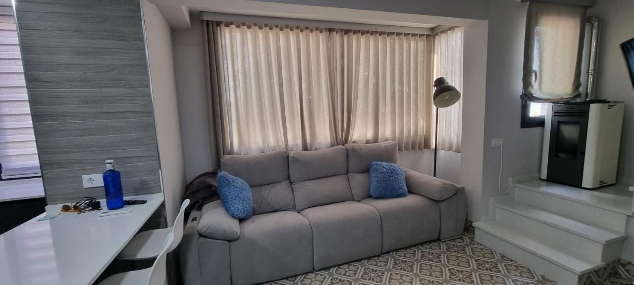 Virrey Del Pino - Apartamento En Baena Buitenkant foto